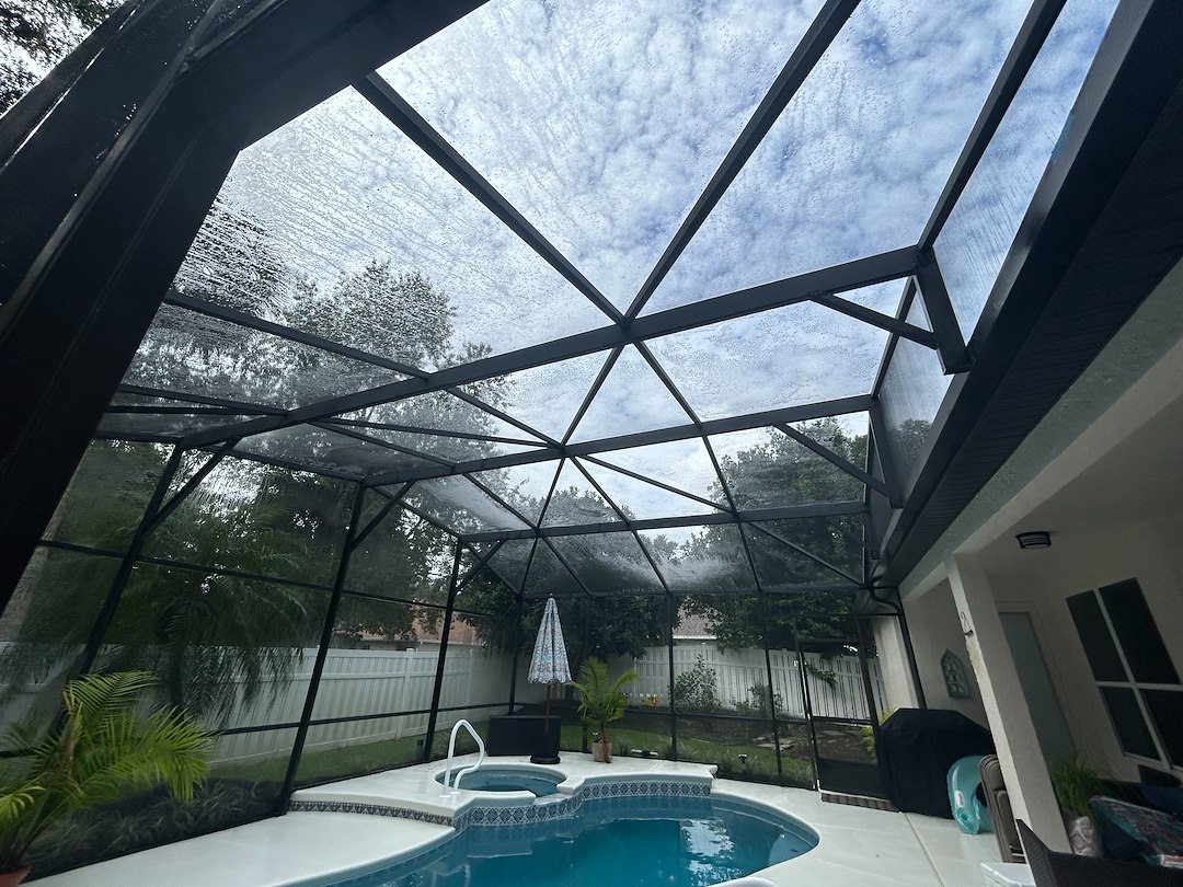 Best pool enclosure cleaning service in port orange fl 